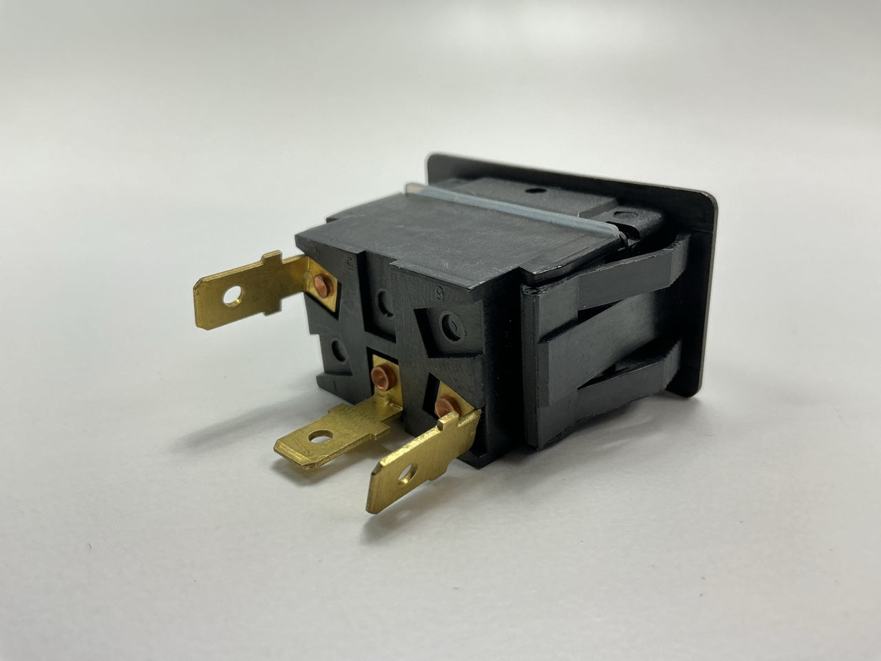 NEW UNBOXED Cole Hersee 58328-04 Black SPST On-Off Rocker Switch With Red Lens