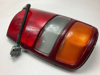 NEW UNBOXED Glo-Brite 5903 Right Passengers Side Tail Light Lamp