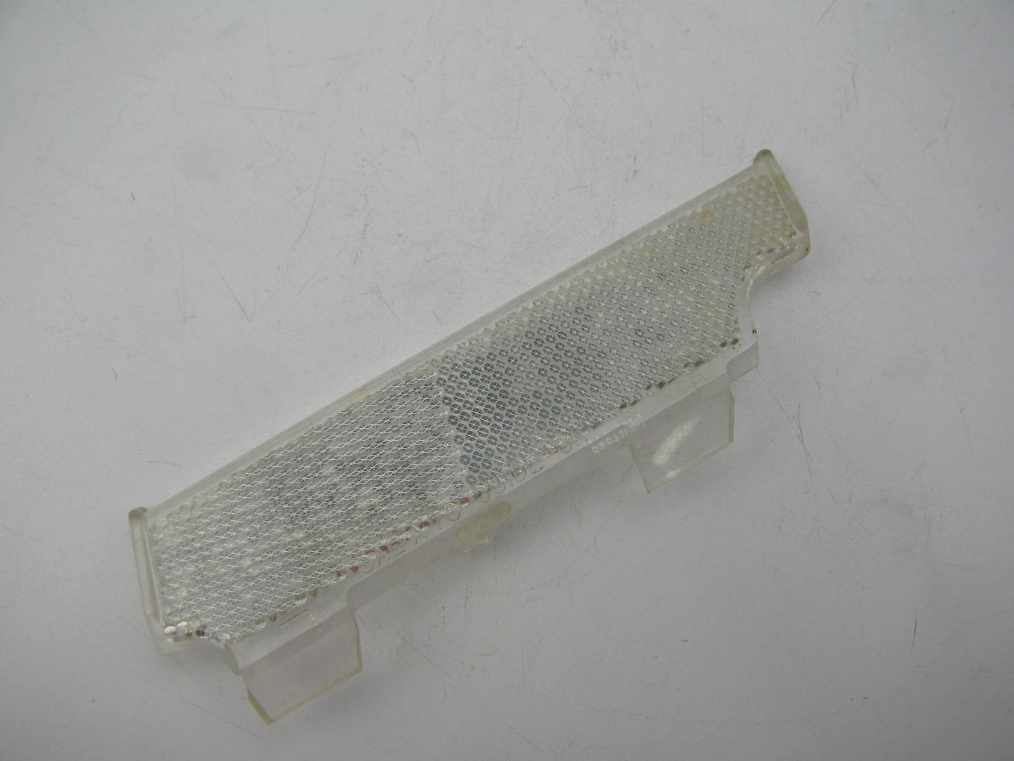 NEW UNBOXED OEM GM 1976-1979 Cadillac Seville 5967371 Left Parking Light Lens