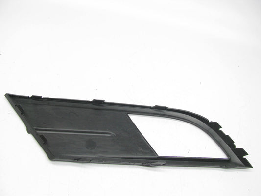 NEW OUT OF BOX - 5C6-853-666-E FRONT RIGHT Fog Light Bezel Trim For 15-17 Jetta