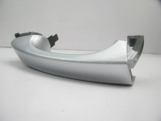NEW - OUT OF BOX 5GM837206-SILVER Front Right Door Handle 15-18 VW Golf & GTI
