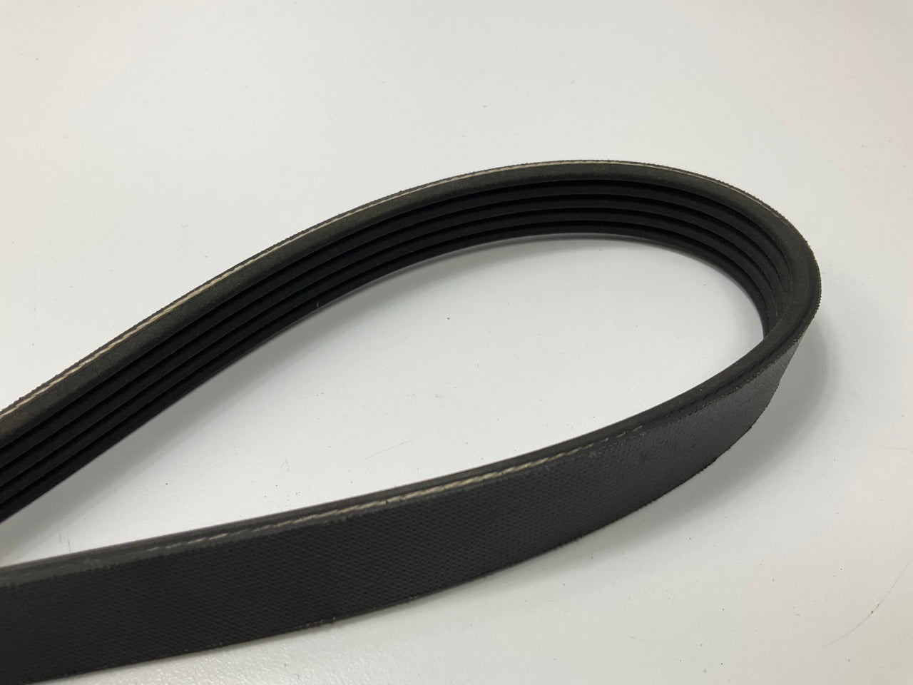 NEW - OUT OF BOX - 5PK1110 Serpentine Belt - 0.69'' X 43.50'' - 5 Ribs
