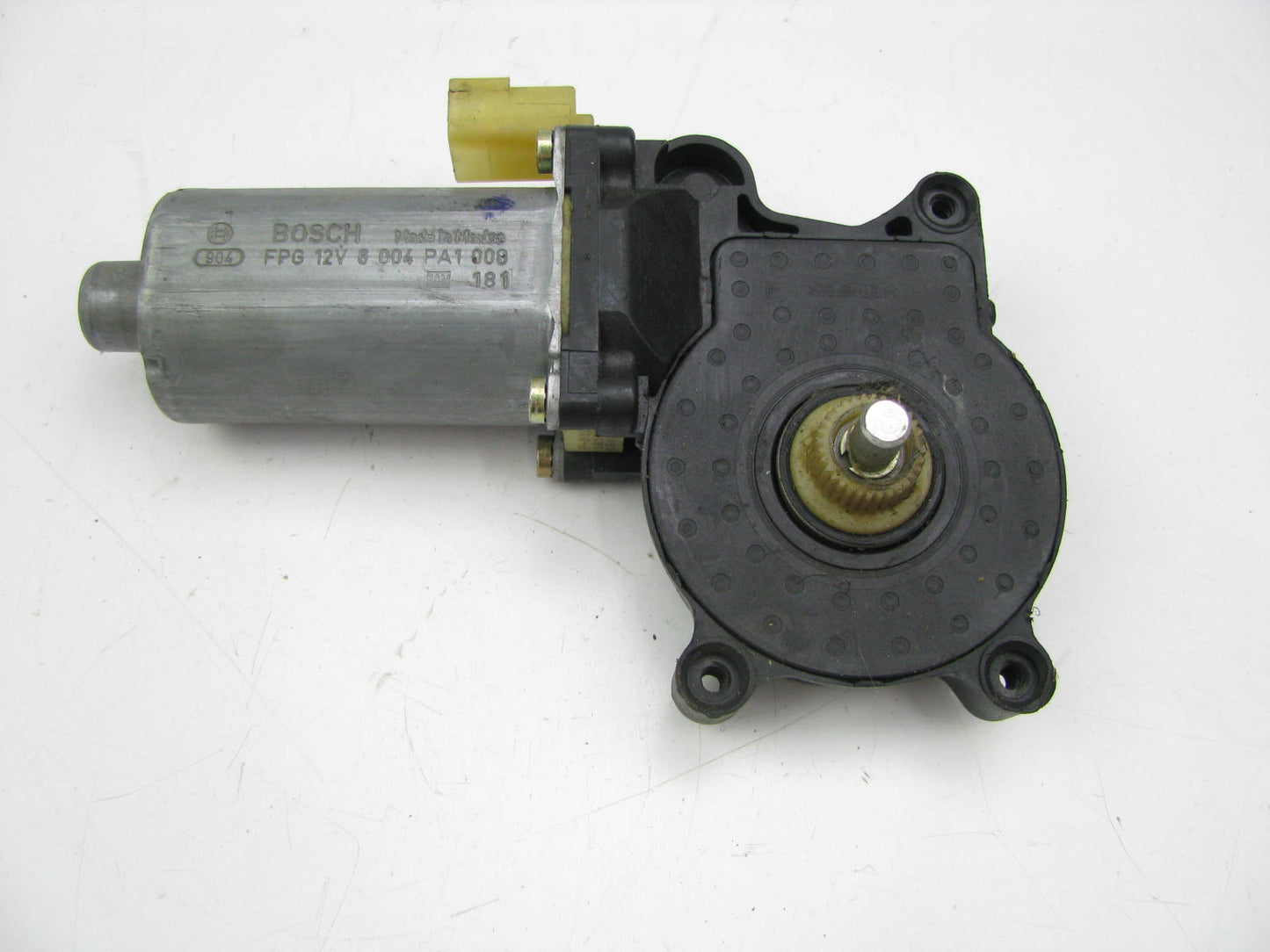 NEW OUT OF BOX Front Right Passengers Side Power Window Motor 2000-07 Ford Focus