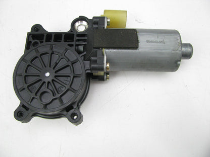 NEW OUT OF BOX Front Right Passengers Side Power Window Motor 2000-07 Ford Focus