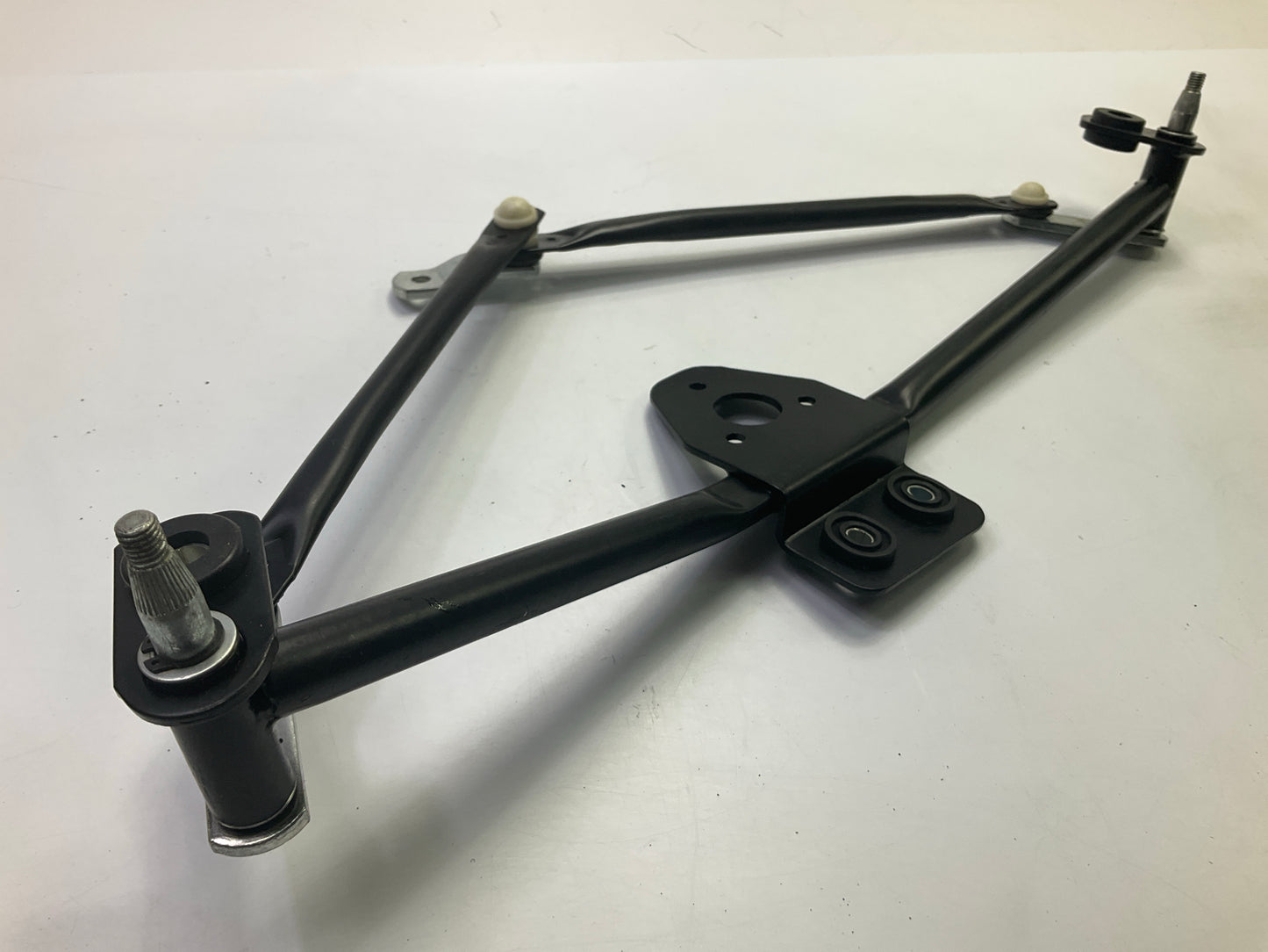 NEW UNBOXED 602062 Windshield Wiper Linkage For 2000-2006 Audi TT, TT Quattro