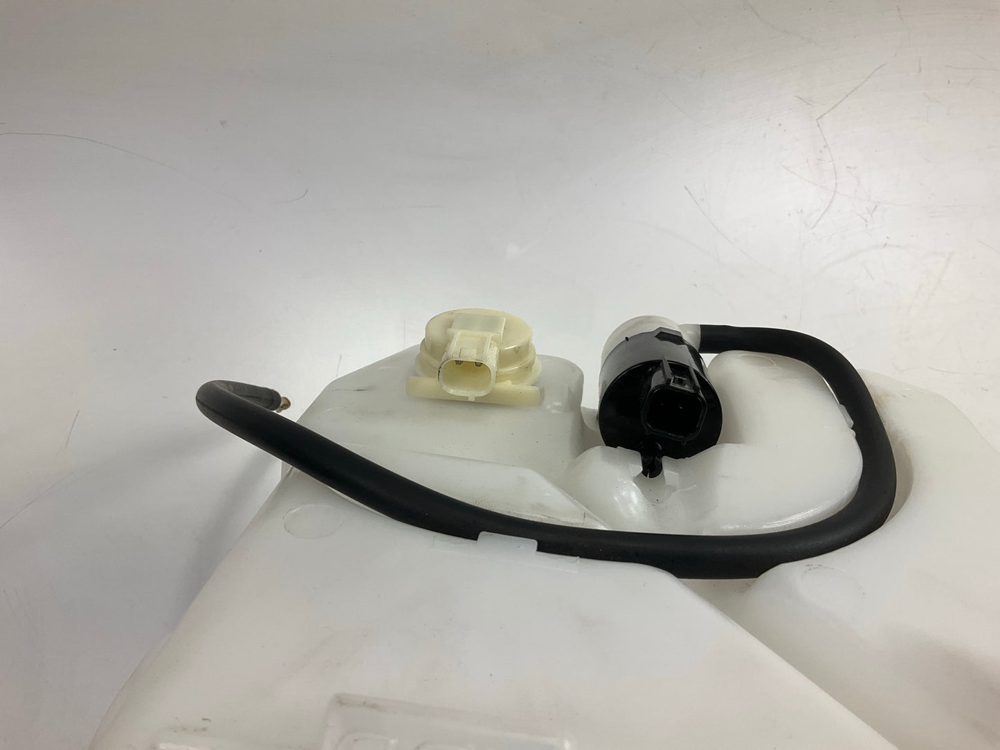 UNBOXED 603-092 Coolant And Washer Fluid Reservoir & Cap For 02-05 Ram 1500 2500