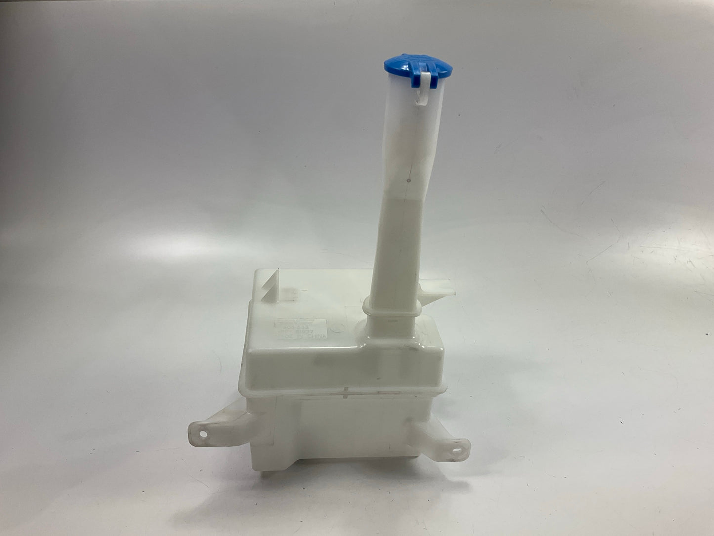 NEW - UNBOXED 603-533 Windshield Washer Reservoir For 2006-2010 Hyundai Sonata