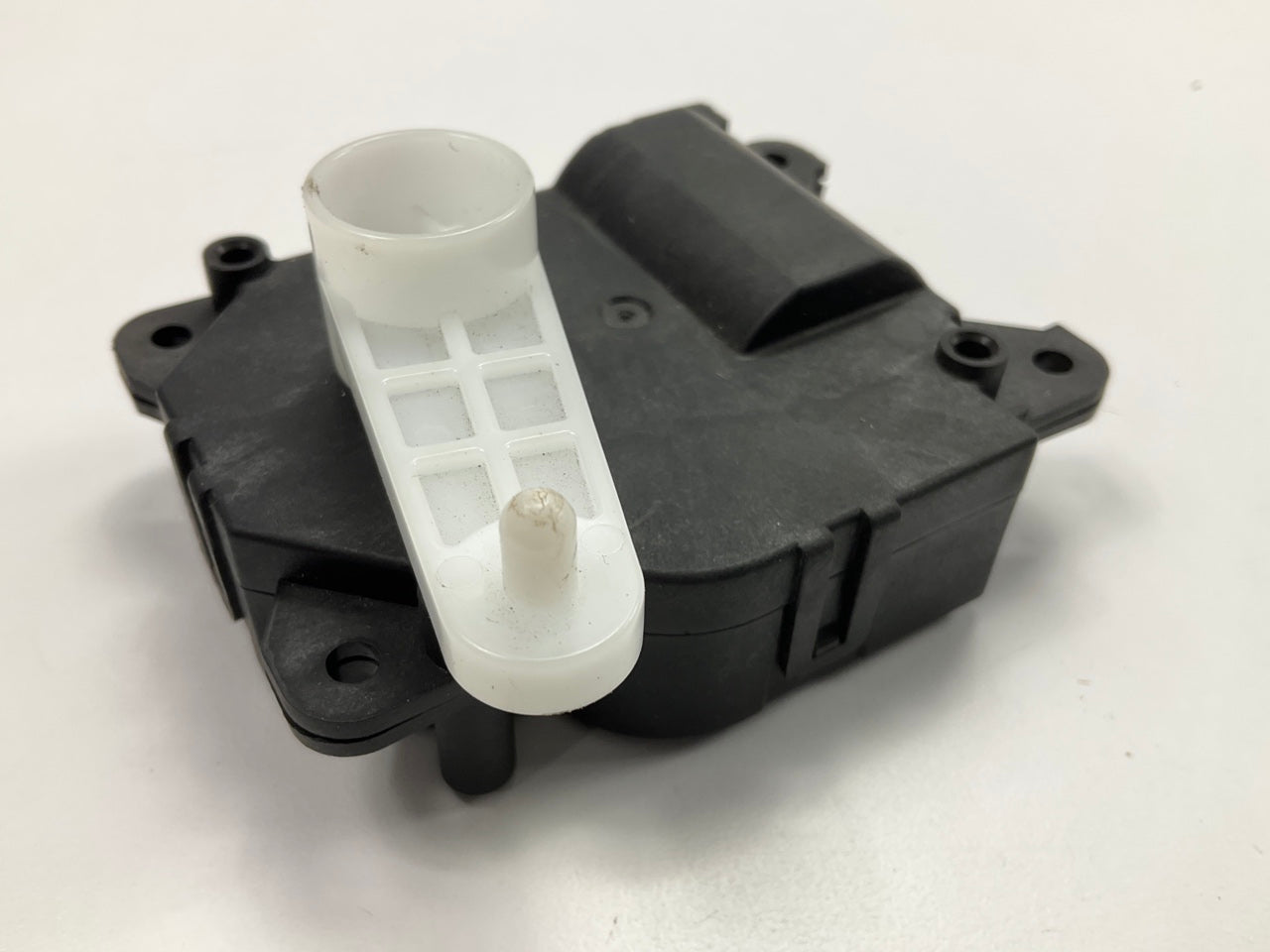 NEW UNBOXED 604-240 Heater Blend Door Actuator