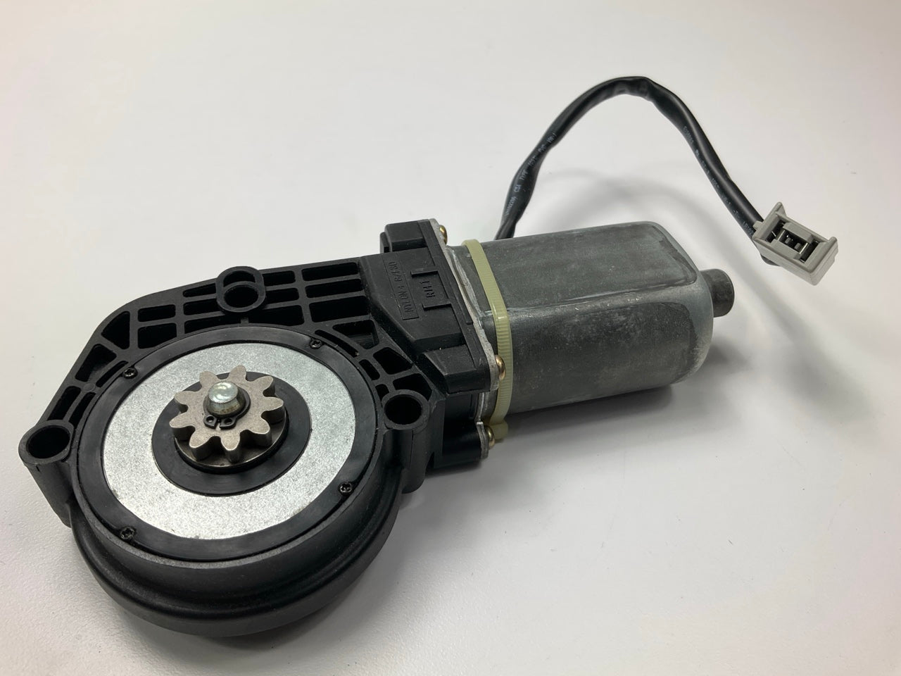NEW - OUT OF BOX 607-4257 Power Window Motor - Front / Rear Left