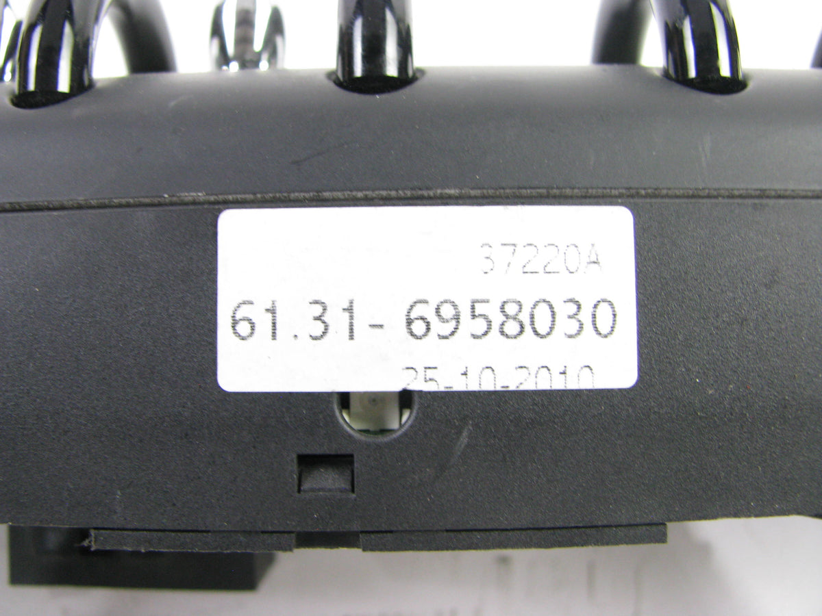 NEW UNBOXED 61.31-6958030 Center Power Window Master Switch 2005-08 Mini Cooper