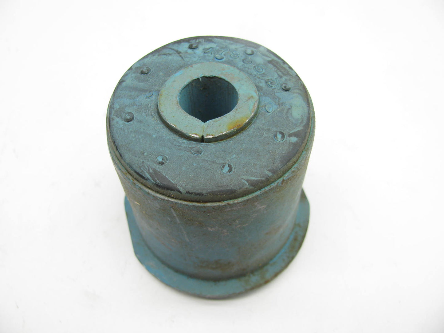 NEW - UNBOXED - 61313 Front Lower Suspension Control Arm Bushing 52001161