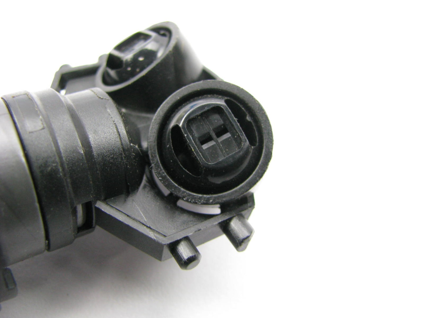 NEW - OUT OF BOX - OEM Genuine BMW 61677251640 Headlight Washer Spray Nozzle