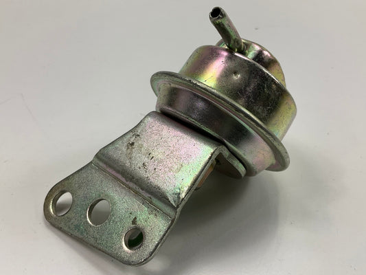NEW UNBOXED 62251 Carburetor Choke Pull-Off