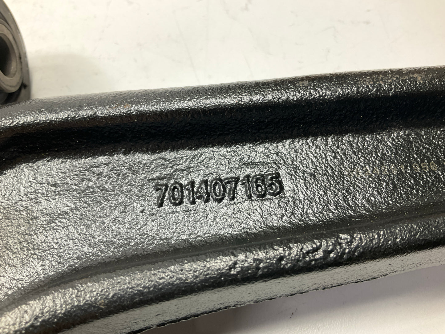 6524291 Front Left Lower Control Arm For 1996-2003 Volkswagen EuroVan