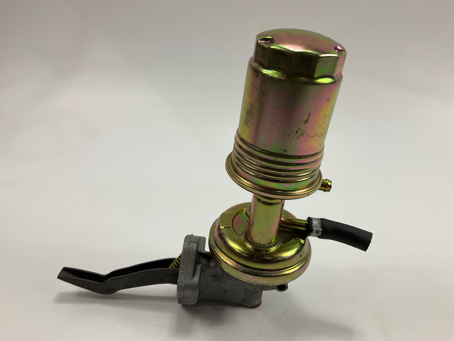 NEW - OUT OF BOX 6676 Mechanical Fuel Pump 1974-1977 Ford F100 F150 F250 360 390