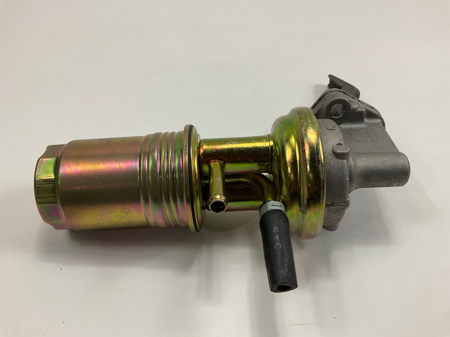 NEW - OUT OF BOX 6676 Mechanical Fuel Pump 1974-1977 Ford F100 F150 F250 360 390
