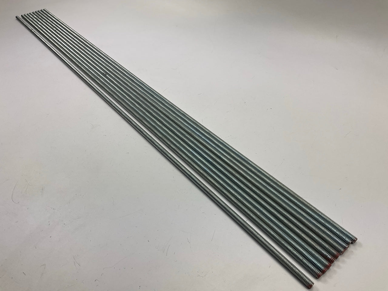 NEW UNBOXED Dorman 670-311 Threaded Rods - 5/16-18 X 3 Ft., 10 Pack, Universal