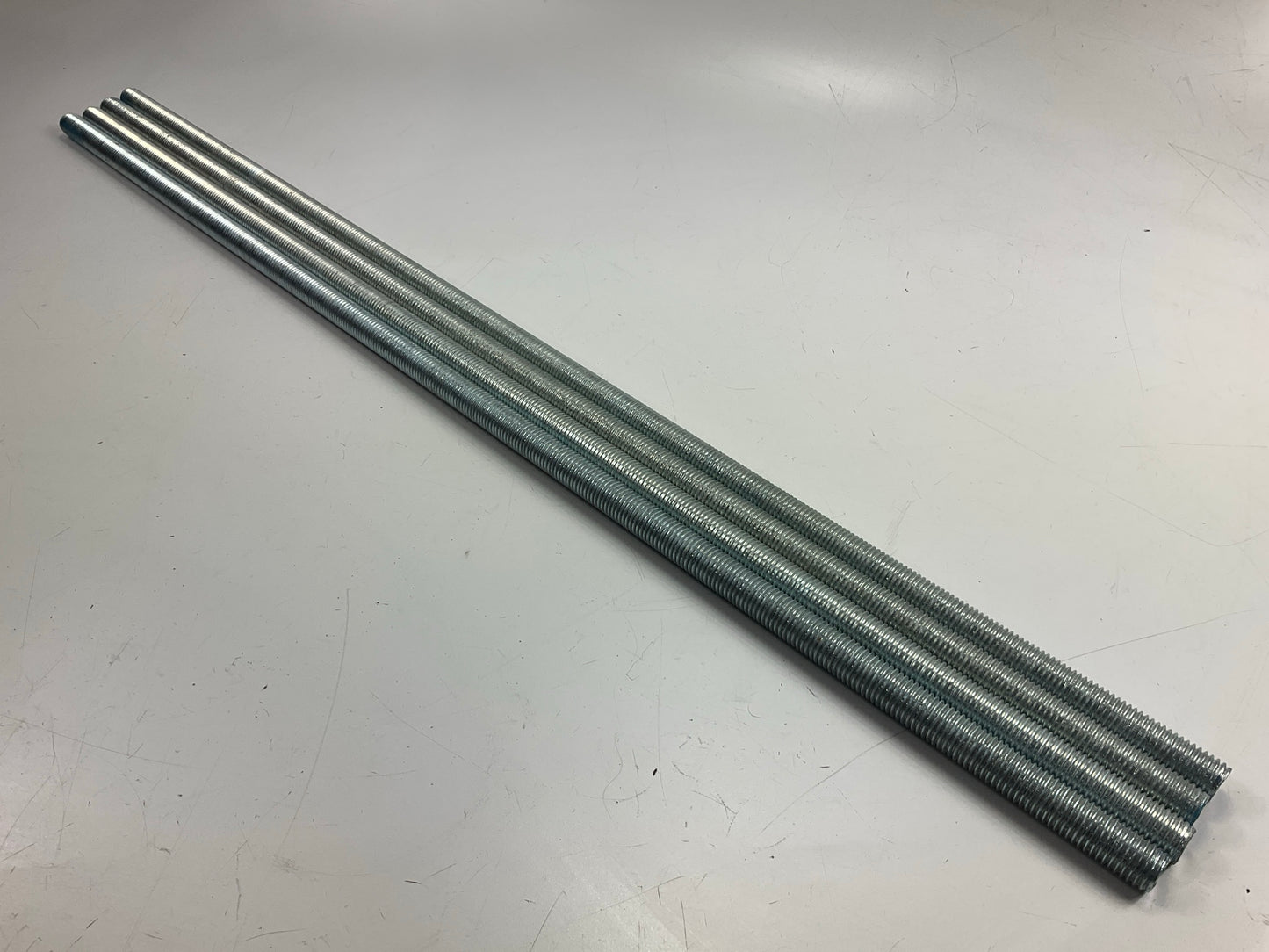NEW UNBOXED Dorman 670-316 Threaded Rods - 5/8-11 X 3 Feet, 4 Pack