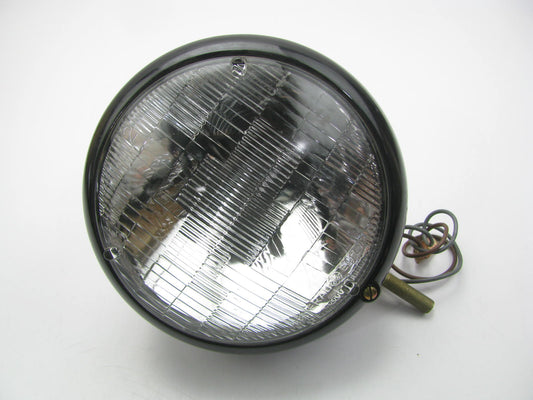 NEW OUT OF BOX - Signal-stat 675 - 7'' Sealed Headlamp Light Par 56