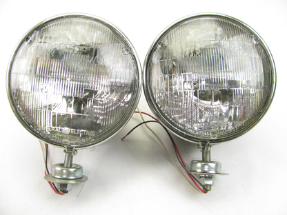 (2) Vintage Signal-Stat 675W Steel Housing PAR56 Sealed Headlamp, Post Mount  7''