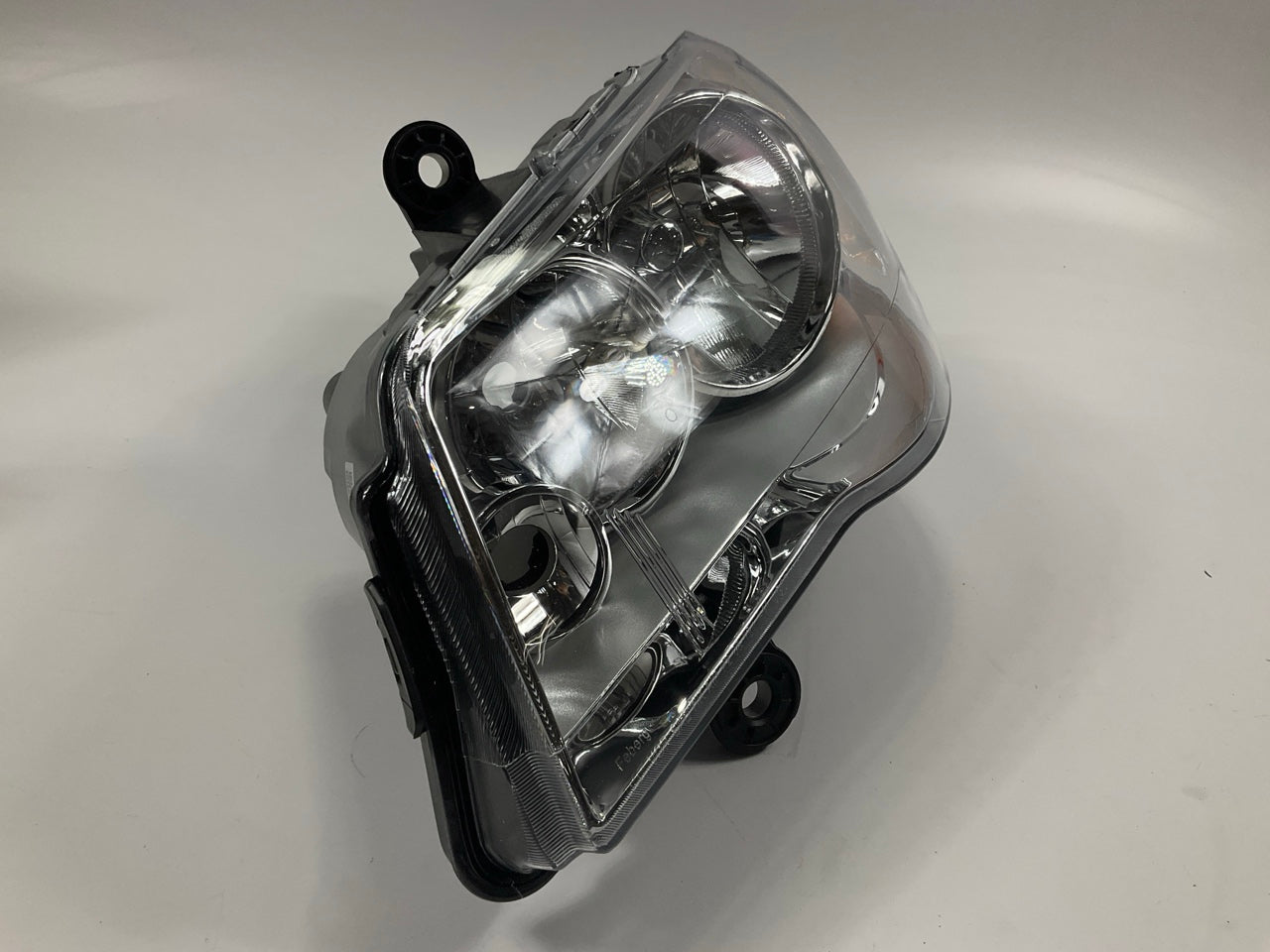 NEW - OUT OF BOX 68206501AC Left Driver Side Headlight Headlamp Assembly