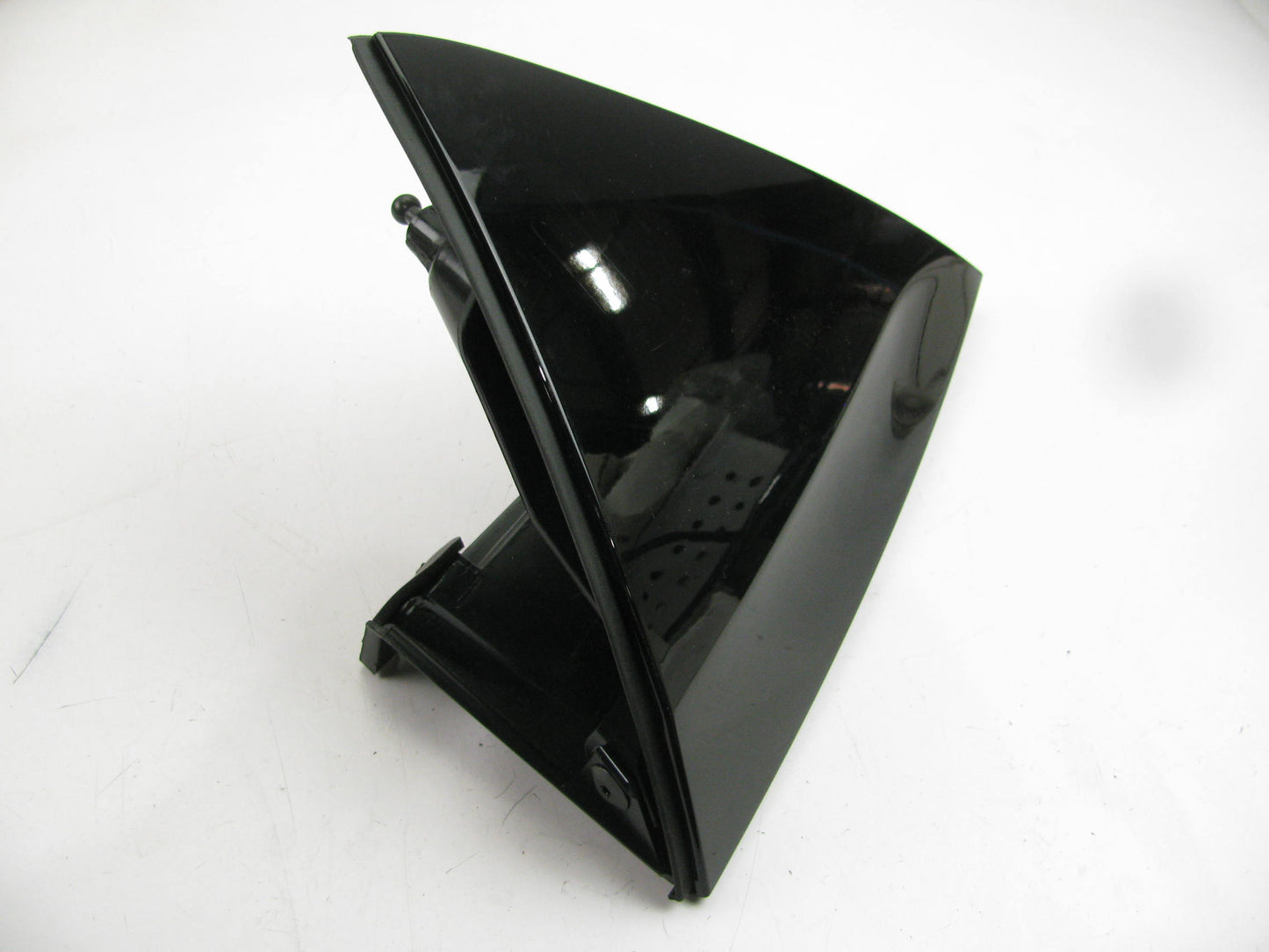 USED OEM Left Rear D-Pillar Trim Molding 68227309AD For 17-25 Pacifica, Voyager