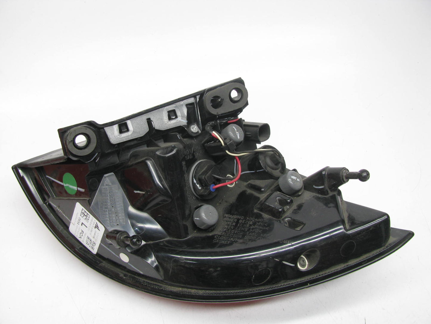 USED - 68229027AB LED OUTER LEFT Tail Light Lamp For 2017-21 Pacifica