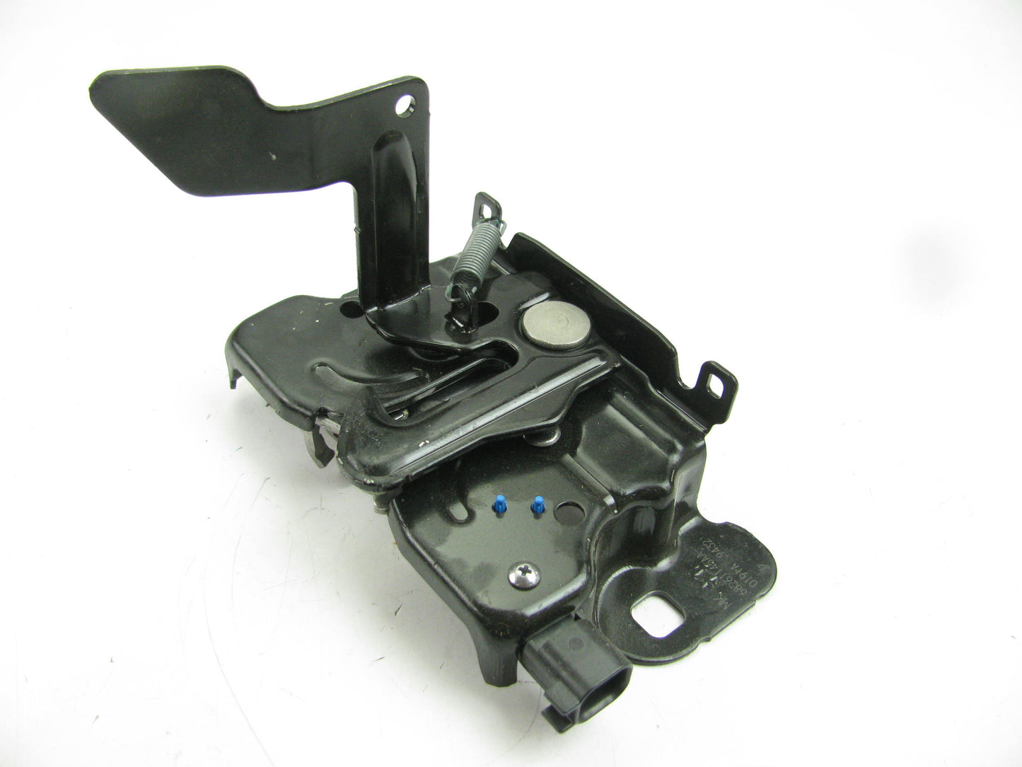 NEW - OUT OF BOX - OEM 68261145AA Hood Latch For 2015-2017 Jeep Patriot