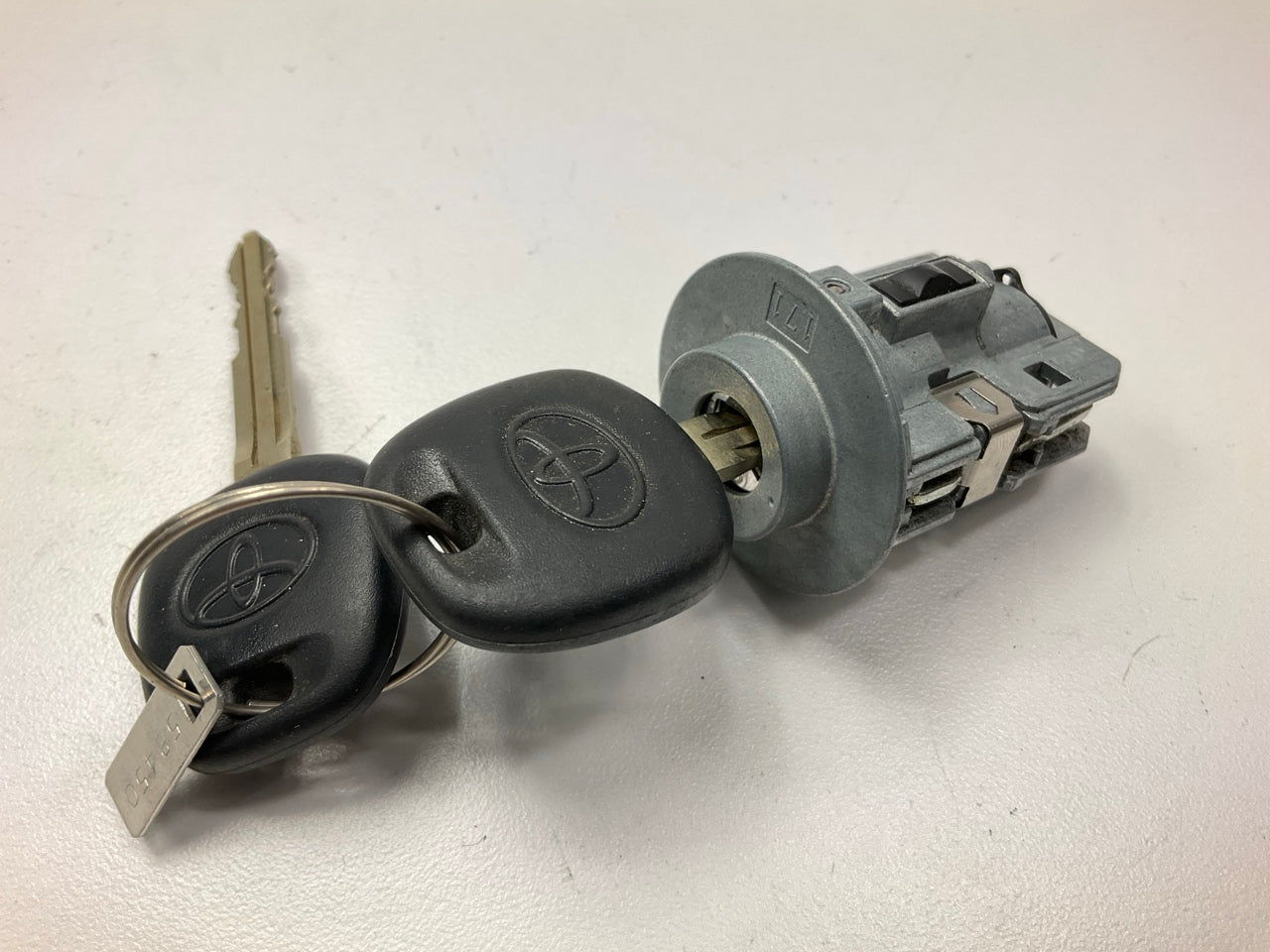NEW - AFTERMARKET - Ignition Lock Cylinder W/ 2 Keys For 2005-2013 Toyota Tacoma