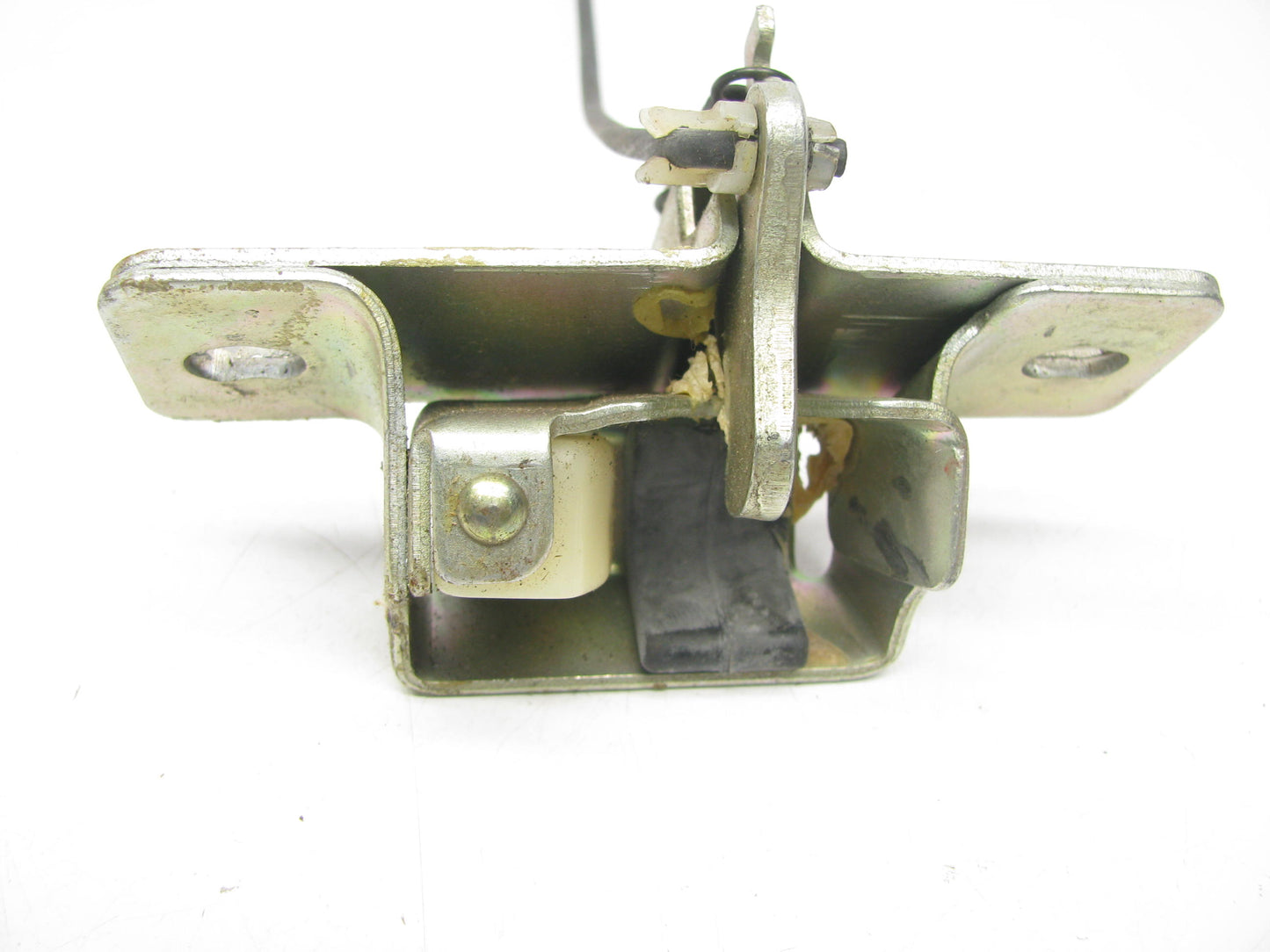NEW UNBOXED OEM Toyota 69350-21010 Trunk Lock Latch 1974-1978 Corona