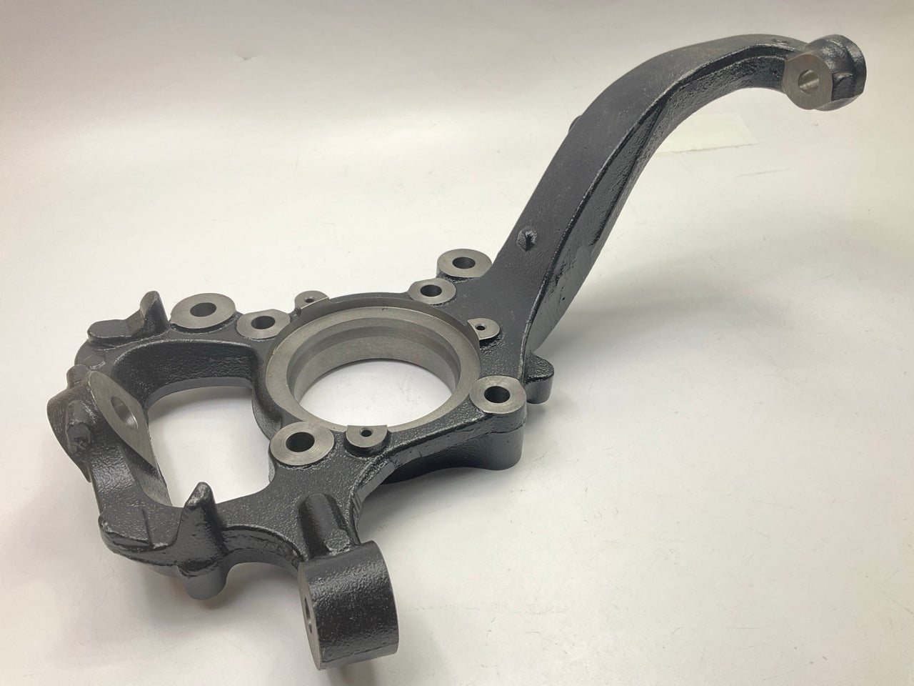 NEW - OUT OF BOX 698-205 Front Left Steering Knuckle, Replaces AL3Z-3K186-B