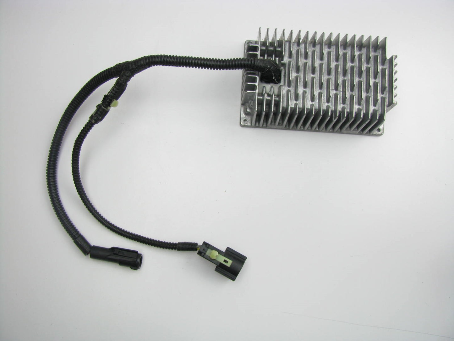 NEW - OUT OF BOX - OEM Ford 6A1601-2161 Right Passengers Side HID Ballast Module