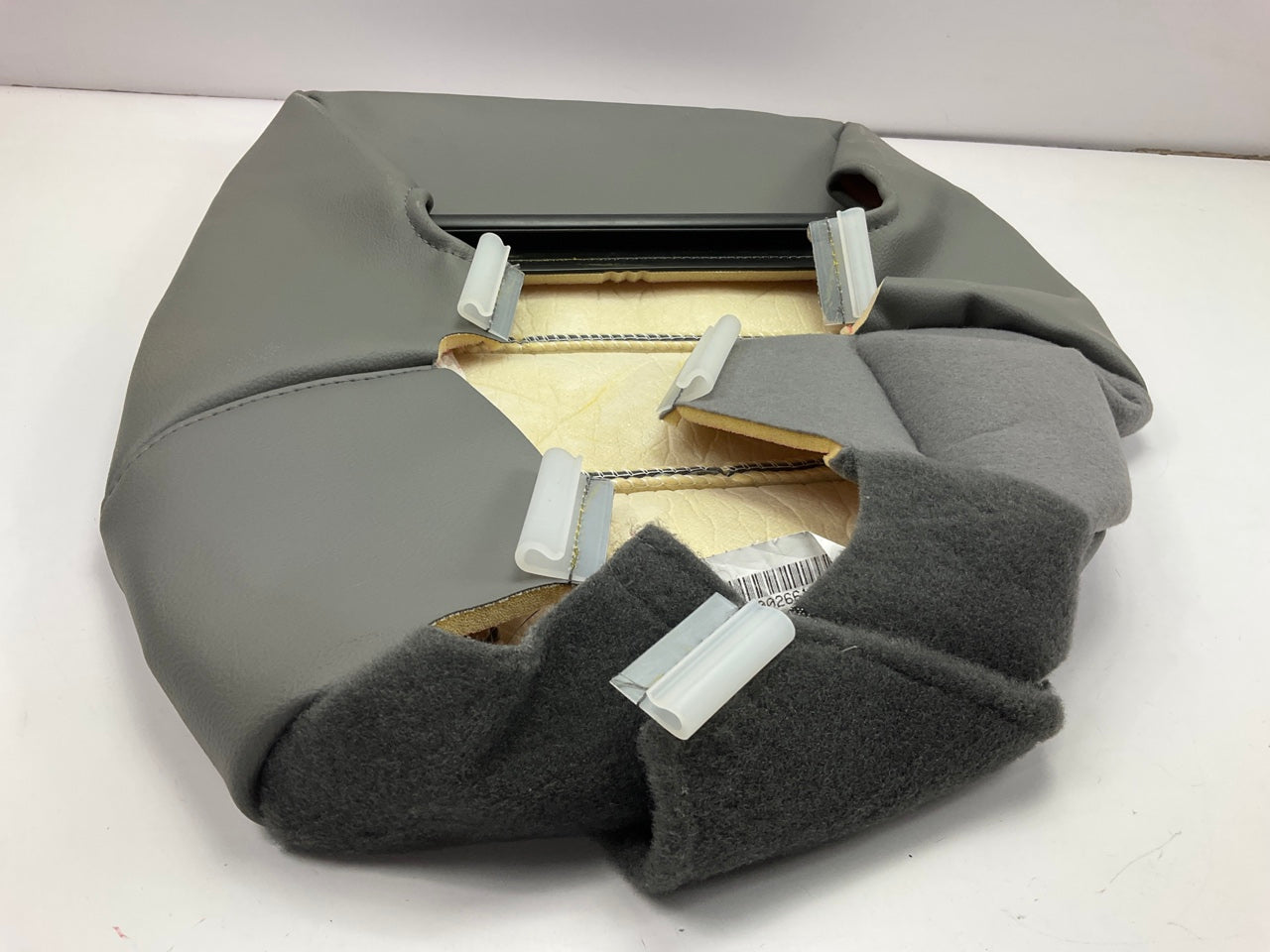 Rear 2nd Row Center Seat Cushion Cover OEM 2006 Ford Expedition 6L1Z-7863804-AB