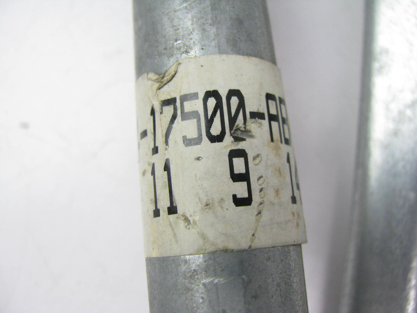 NEW - OUT OF BOX 6L84-17500-AB Windshield Wiper Motor & Linkage 2008-2012 Escape