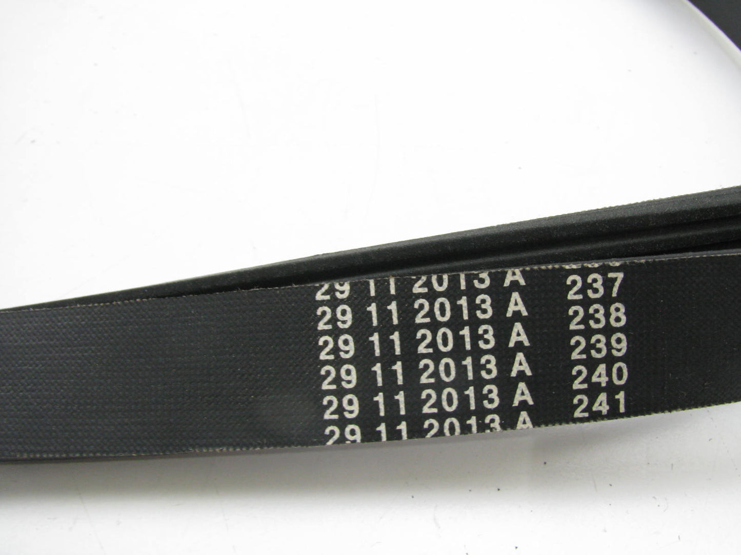 NEW OUT OF BOX - 6PK1865 Serpentine Belt - 0.84'' X 74.00'' - 6 Ribs