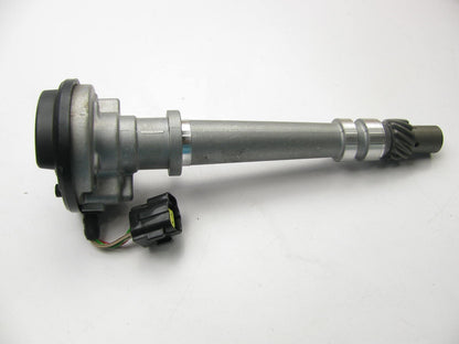 NEW - OUT OF BOX - OEM Yamaha Sterndrive 5.0L 5.7L V8 Marine Engine Distributor