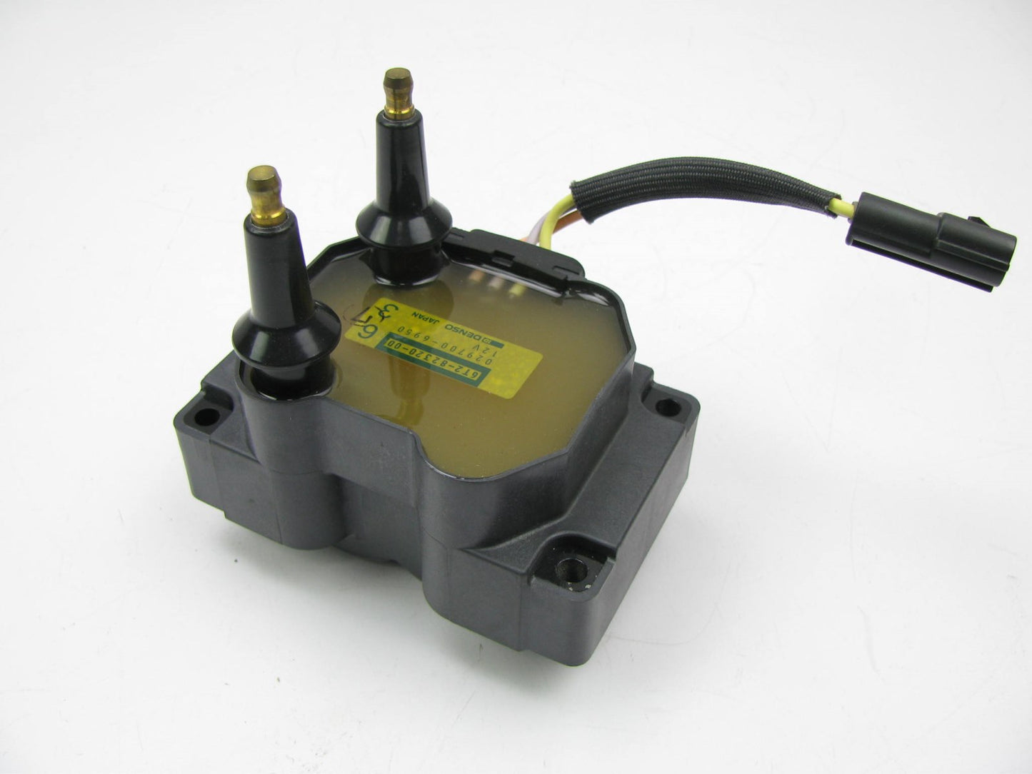 NEW Yamaha Marine 6T2-82320-00 Sterndrive GM V6 Ignition Coil DENSO 029700-6950