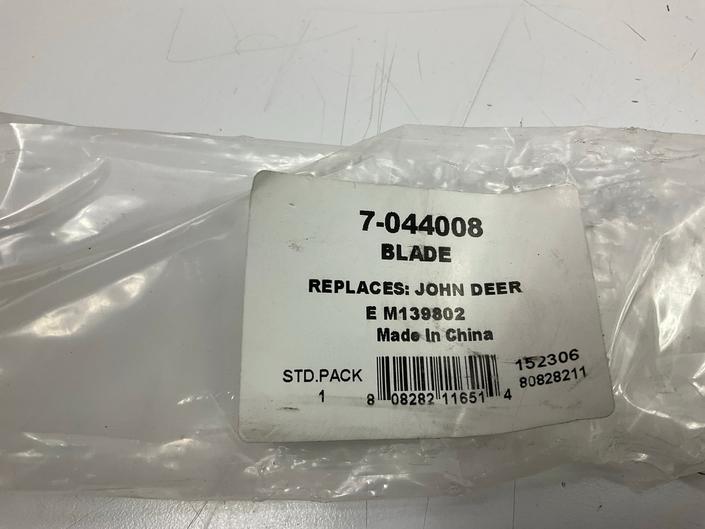 7-044008 Mulching Mower Blade 21.5'' - Replaces M139802, 91-449, 330-377, 9959