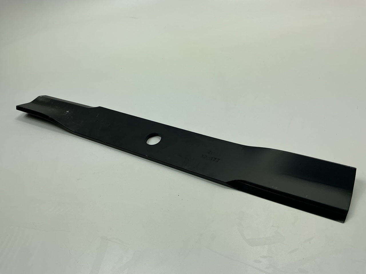 7-04672  20-1/2'' Lawnmower Blade For John Deere AM100538, M141785, M87622 M48452