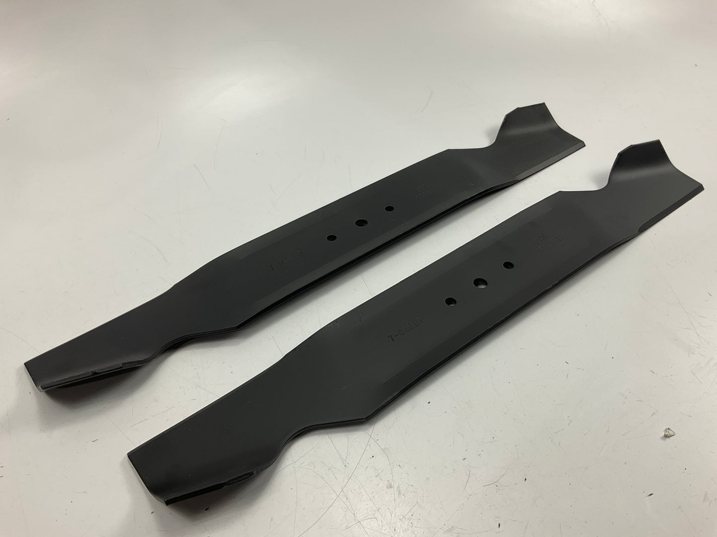 (2) 7-04681 21-3/16'' Lawn Mower Blades 42-0499, 742-0499A, 742-0508, 742-0508A