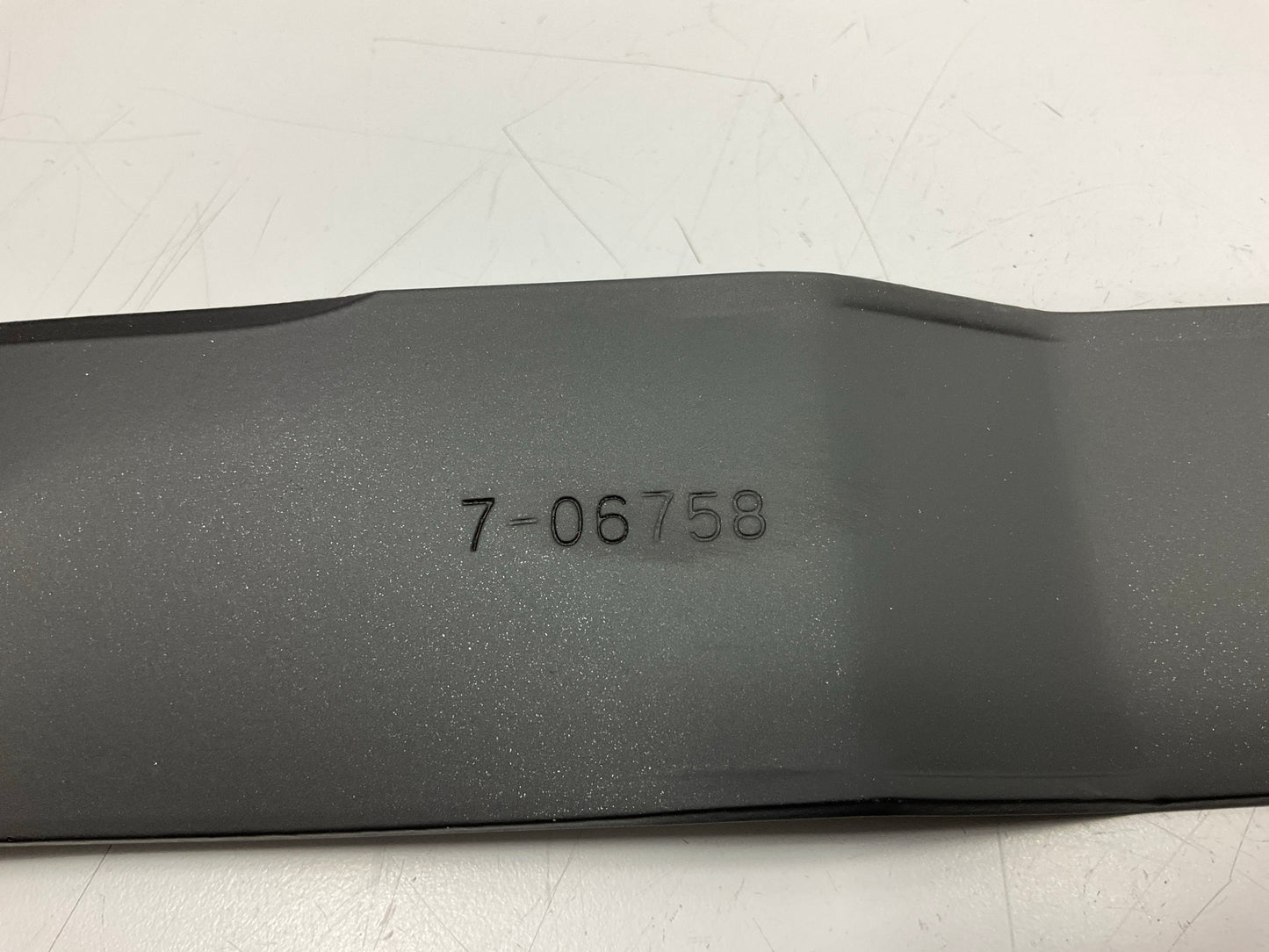 (2)  7-06758 Lawn Mower Blade 21-1/8'' Scotts 495100, 95100, 95100E701