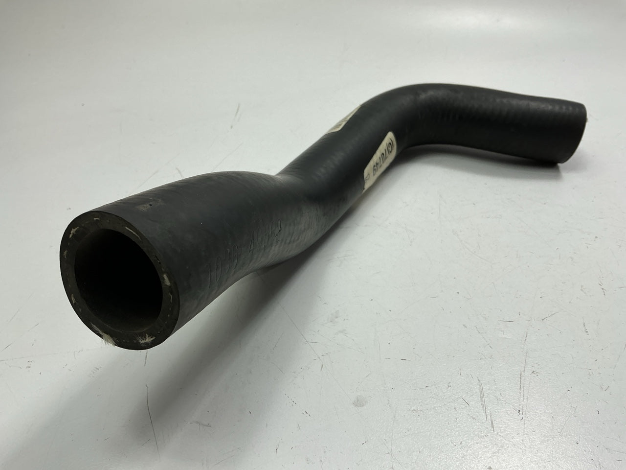 NEW - 70749 Upper Radiator Coolant Hose