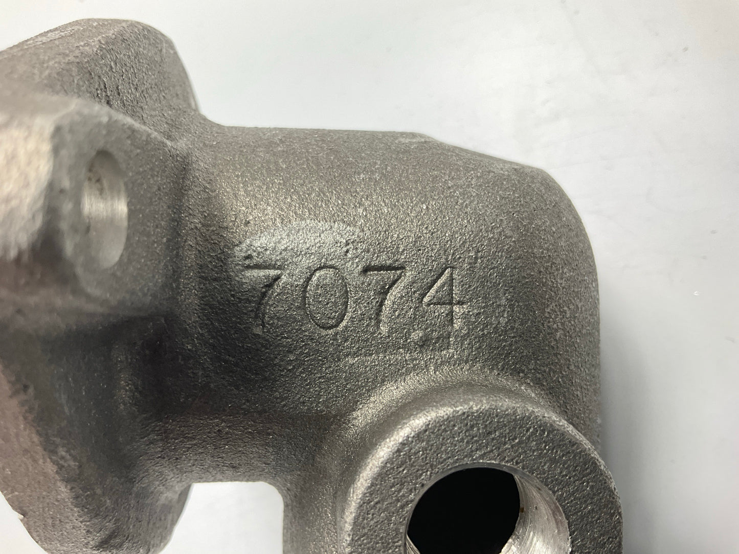 NEW - OUT OF BOX 7074 Coolant Water Outlet For 1960-1977 Ford FE 352-428