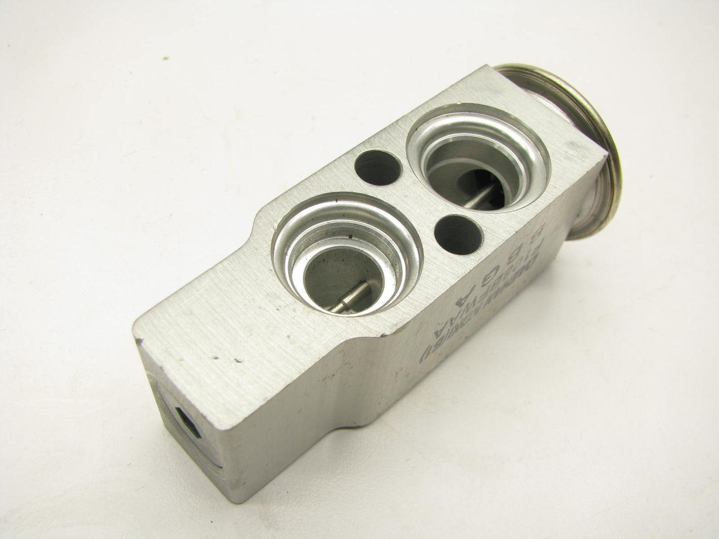 NEW - Out Of Box 709-0007 A/C Expansion Valve For 2001-2006 Hyundai Santa Fe