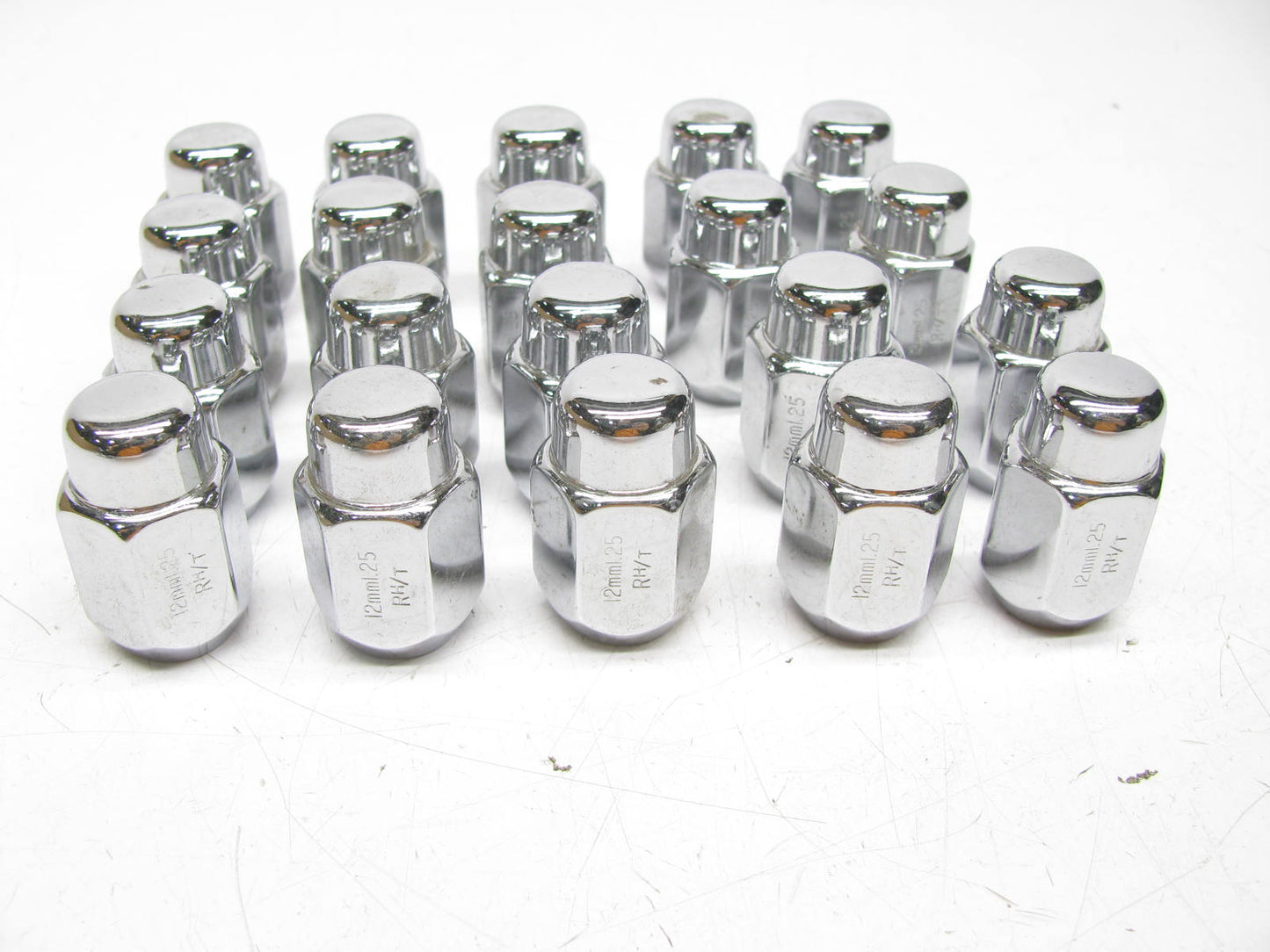 (x20)  71128 Chrome Acorn Lug Nuts (10mm X 1.25 Thread Size)