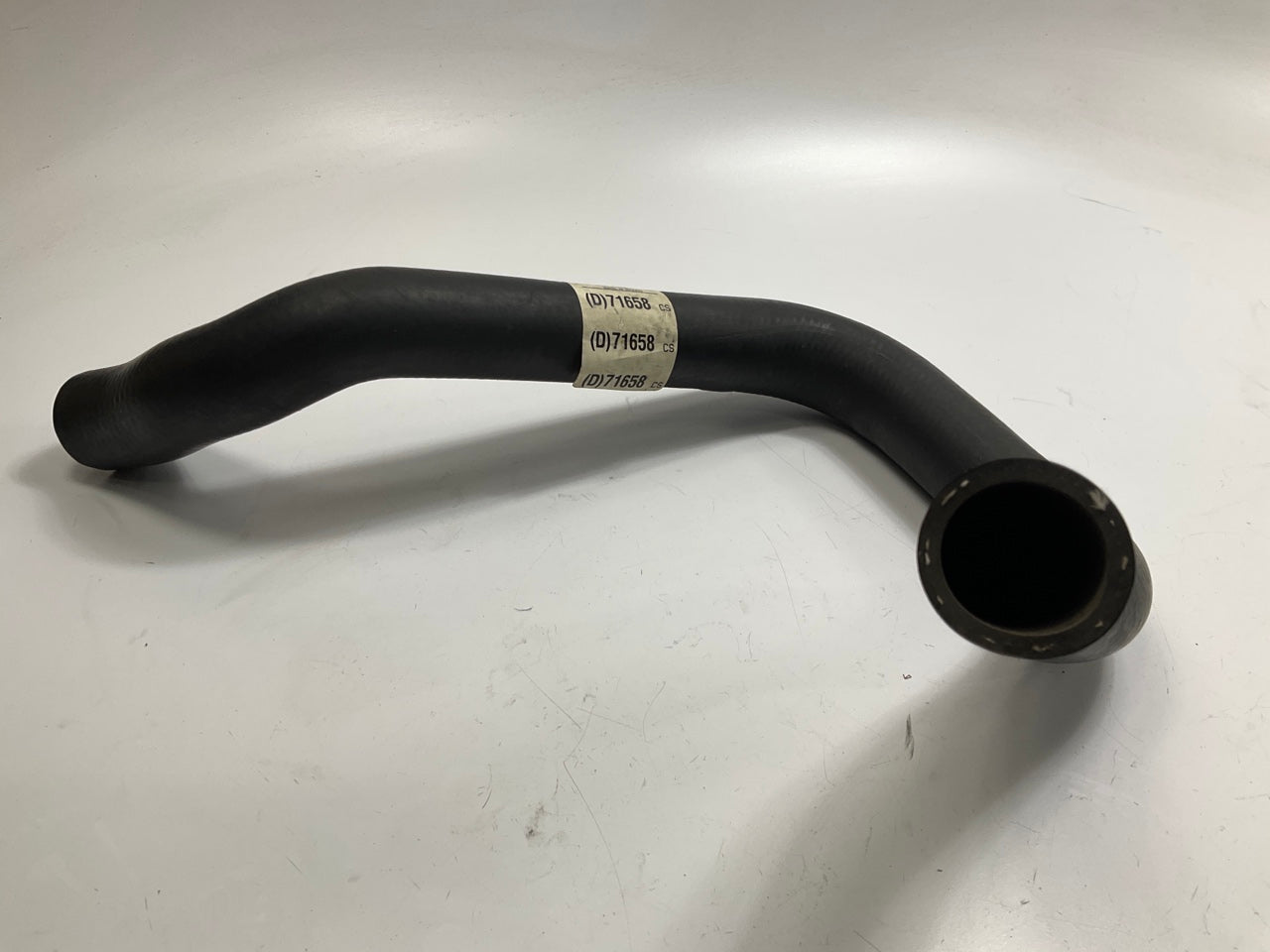 NEW - 71658 Upper Radiator Coolant Hose