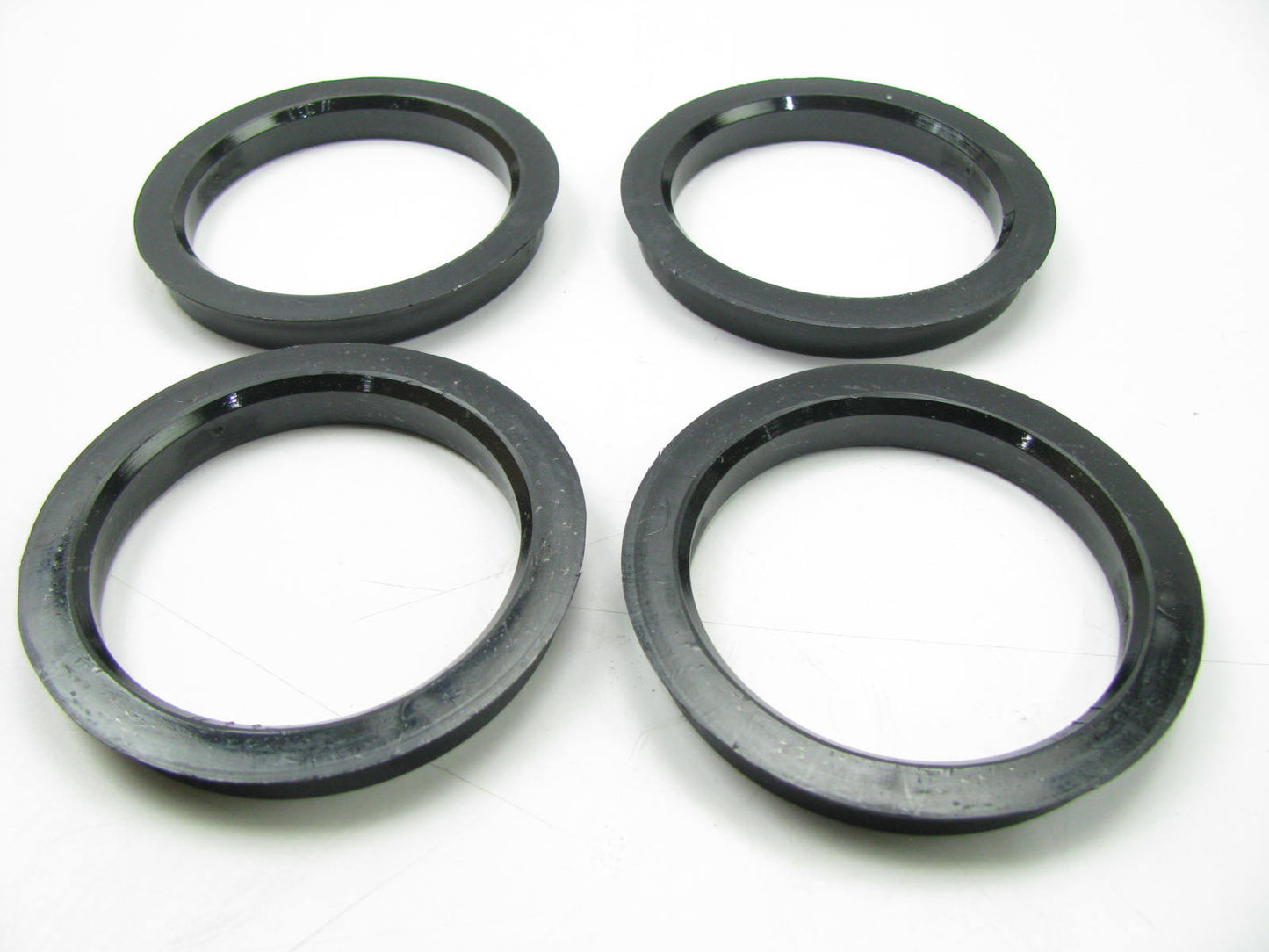 Black Polycarbonate Hub Centric Rings 72.6mm To 60.06mm - 4 Pack