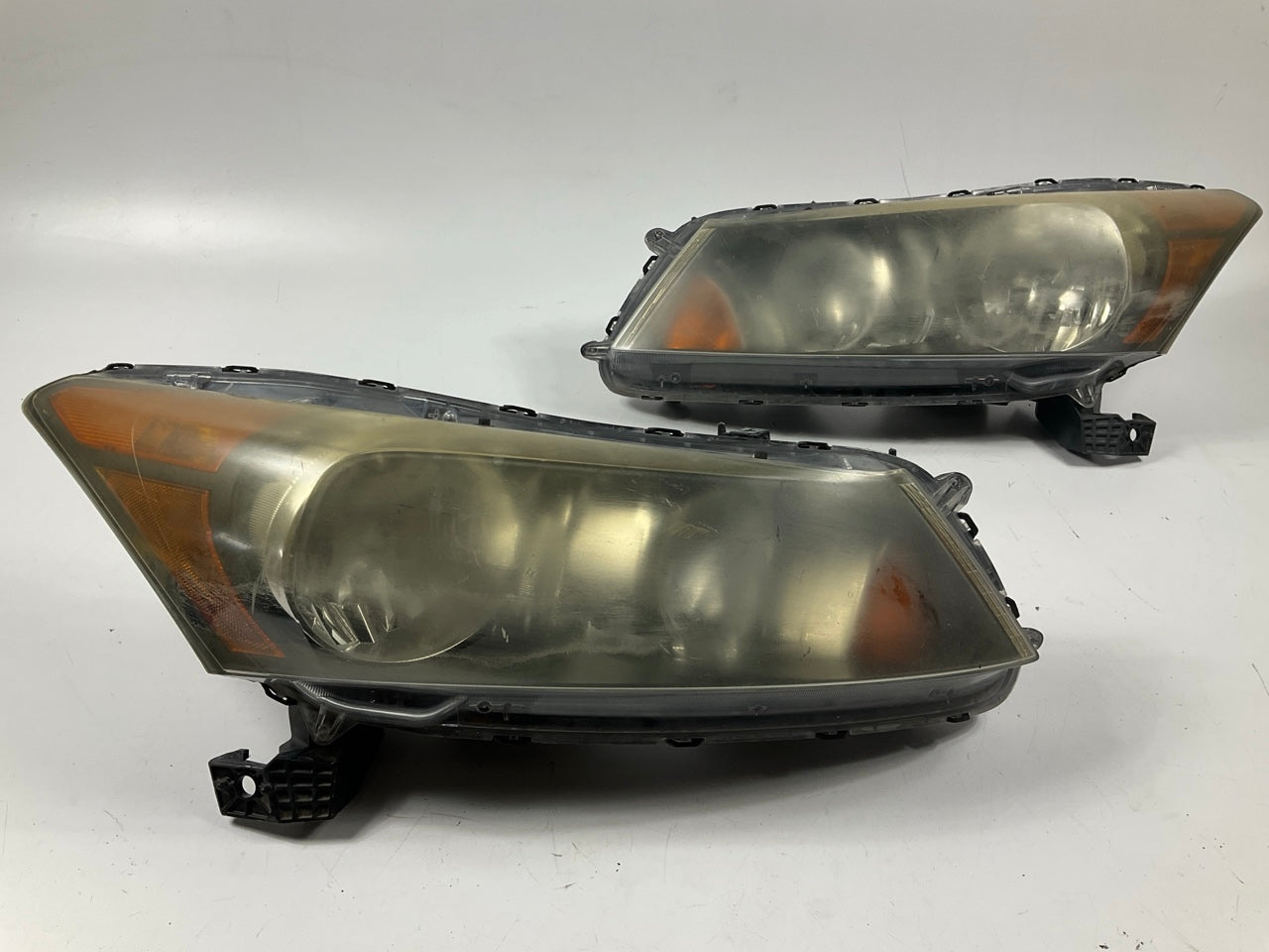 USED - Left & Right OEM Headlight Headlamps Head Lights 2008-2012 Honda Accord