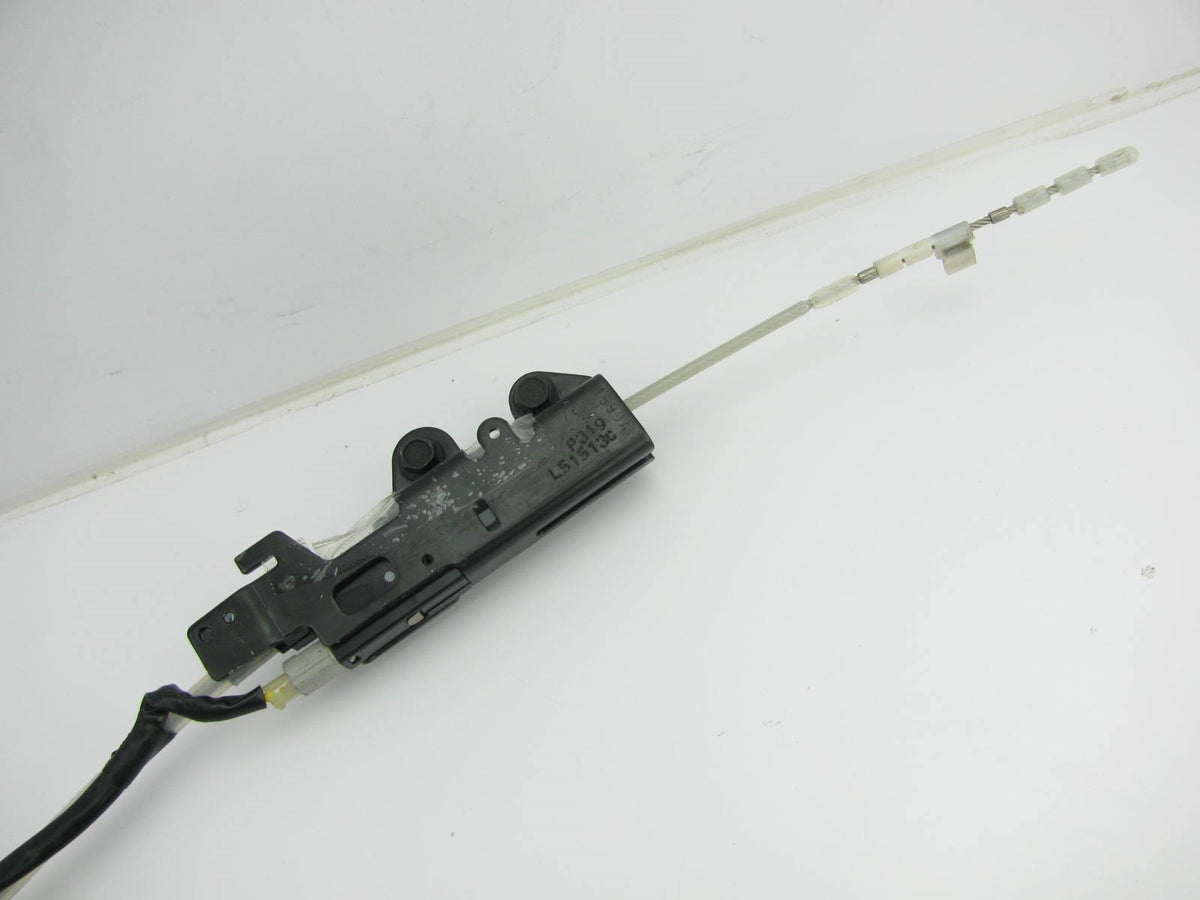 NEW - OUT OF BOX - Left Hand Drivers Side Seat Belt Motor Denso 730551-7030