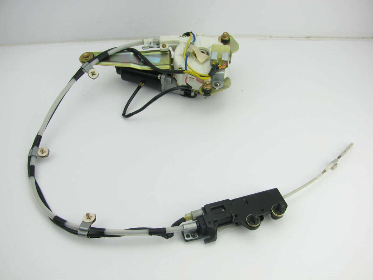 NEW - OUT OF BOX - Left Hand Drivers Side Seat Belt Motor Denso 730551-7030